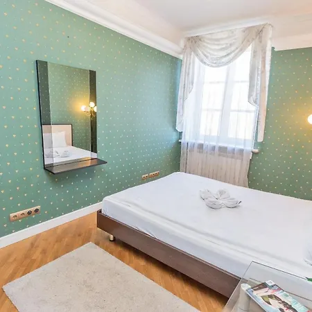 Апартаменти Apartments On Karla Marksa Мінськ