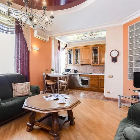 Apartments On Karla Marksa Апартаменти Мінськ
