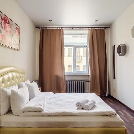 Apartments On Karla Marksa Апартаменти *